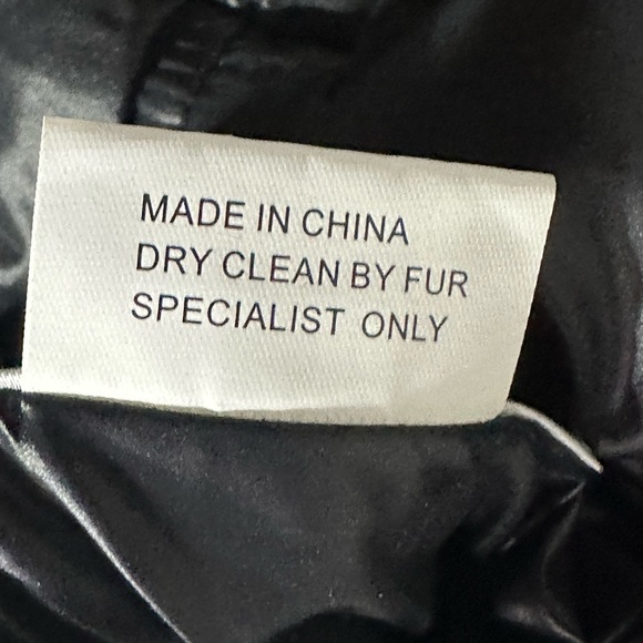 Linda Richards Women’s size XS Rex Black Rabbit Fur Reversible Vest - Picture 16 of 16